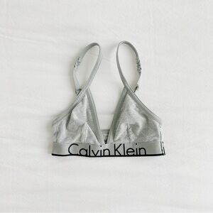 LIKE NEW! CALVIN KLEIN! GRAY BRALETTE!